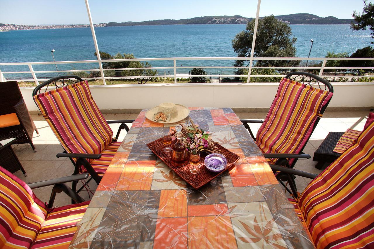 Gem Of The Sea Luxury Beach Apartment With Brand New Heating Infinity Pool تروغير المظهر الخارجي الصورة