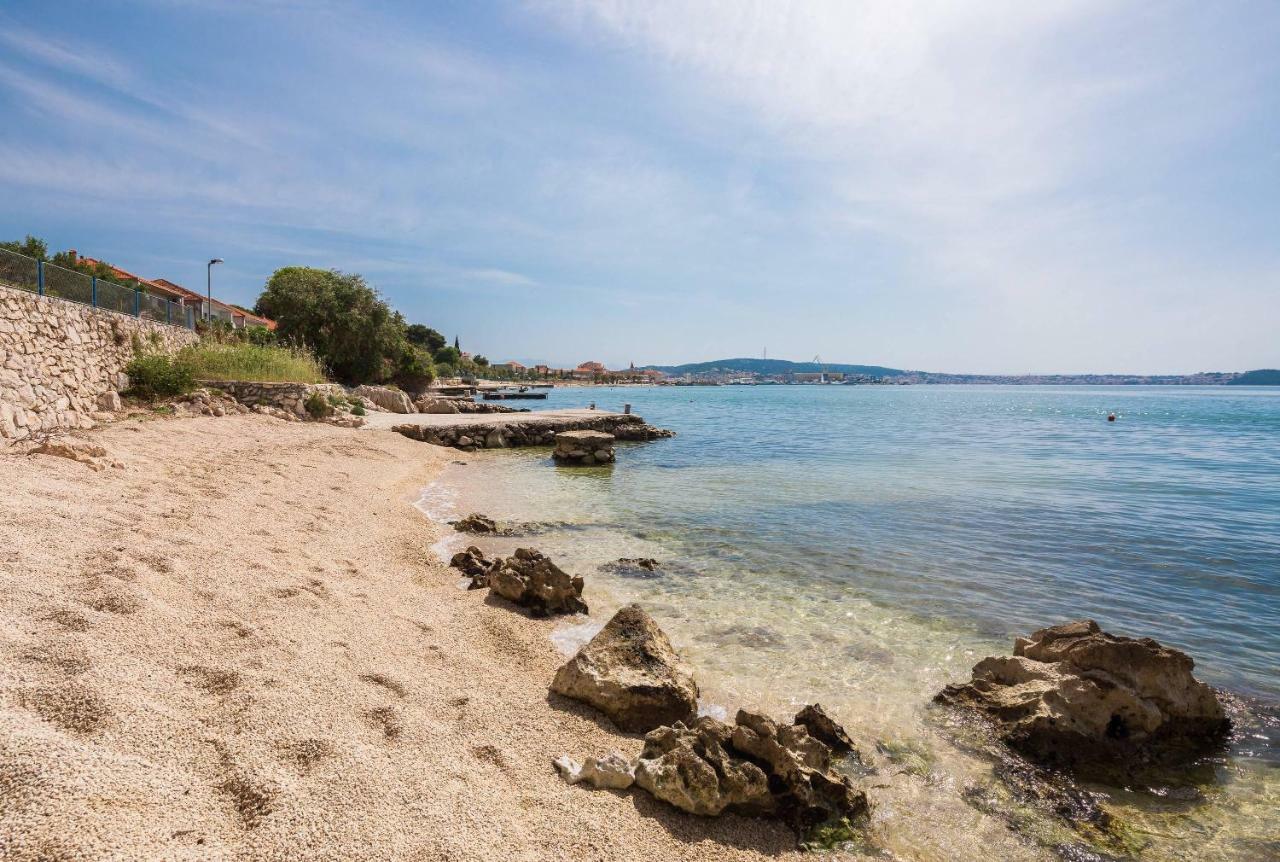 Gem Of The Sea Luxury Beach Apartment With Brand New Heating Infinity Pool تروغير المظهر الخارجي الصورة